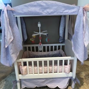 American girl Bitty baby crib EUC